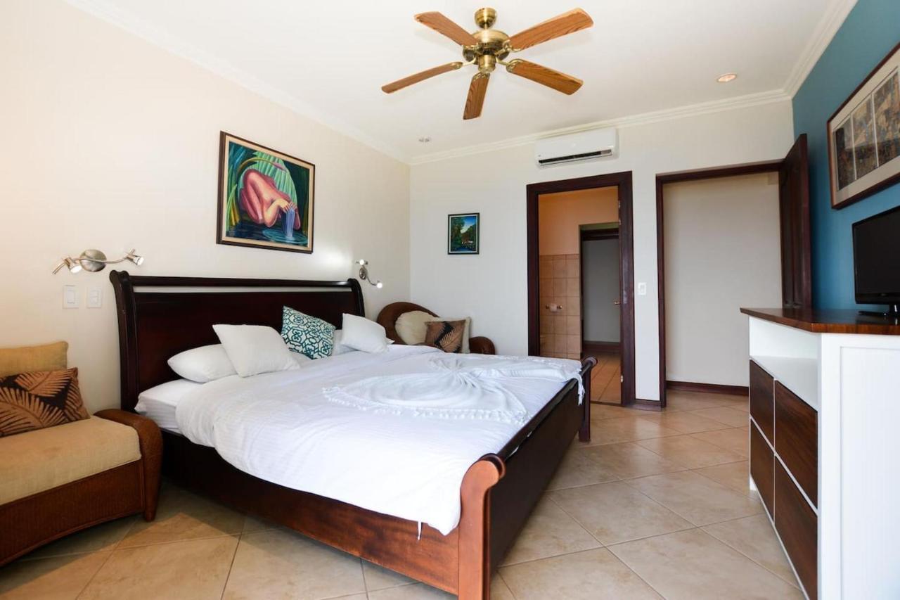 플라야 플라밍고 Exquisitely Decorated 5Th-Floor Aerie With Views Of Two Bays In Flamingo 빌라 외부 사진
